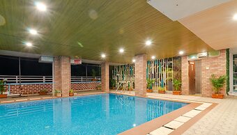 White House Beach Resort