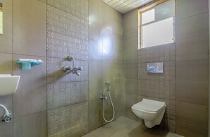 White House Beach Resort