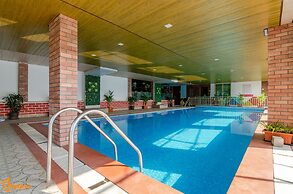 White House Beach Resort