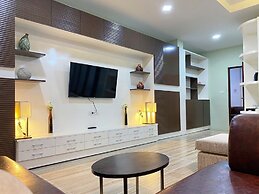 Daddy Dream Hotel and Residence