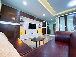 Daddy Dream Hotel and Residence