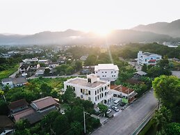 Daddy Dream Hotel and Residence