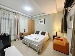 Daddy Dream Hotel and Residence