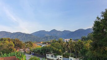 Daddy Dream Hotel and Residence