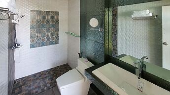 Daddy Dream Hotel and Residence