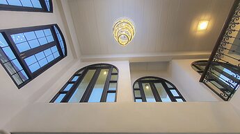 Daddy Dream Hotel and Residence