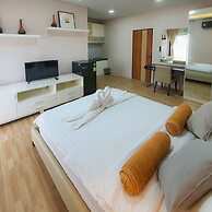 Daddy Dream Hotel and Residence