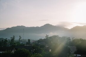 Daddy Dream Hotel and Residence