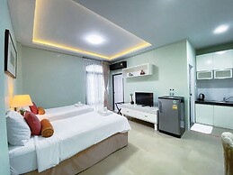 Daddy Dream Hotel and Residence