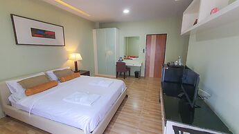 Daddy Dream Hotel and Residence