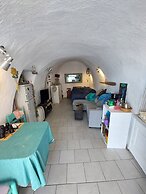 Studio in Old Port of Fira, Sea View, Santorini