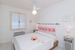 Piazzetta Casa Paola 200m From The Sea