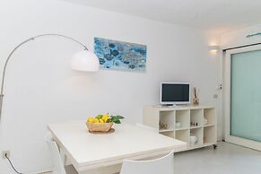 Piazzetta Casa Paola 200m From The Sea