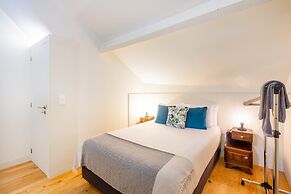Oporto Loft with Mezzanine
