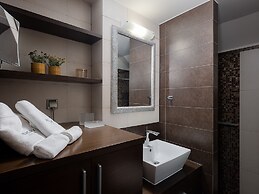 Villa Peacock with Spa Facilities
