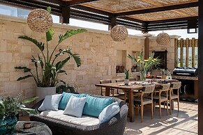 Villa Peacock with Spa Facilities