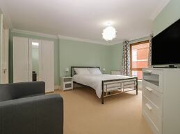 Townbridge Apartment