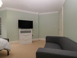 Townbridge Apartment