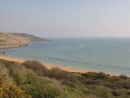 Townbridge Apartment