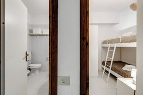 I Fari 31 600mt From The Beach