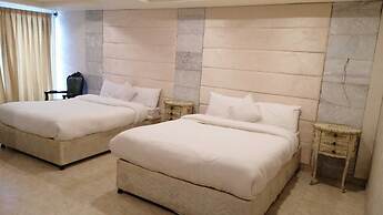 Rockwood Resort