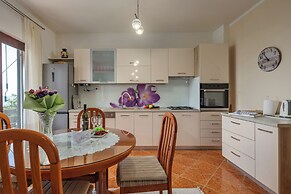 Kostrena Apartment Maja