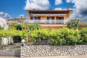 Kostrena Apartment Maja