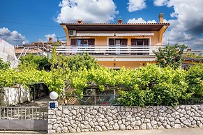 Kostrena Apartment Maja