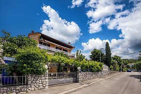 Kostrena Apartment Maja