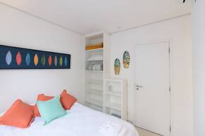 Pé na areia com charme e elegância