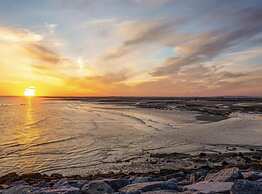 Prime Location 3-bed Chalet in Seal Bay, Selsey