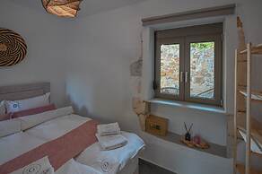 Villa Garifalia with Sauna & Hydromassage