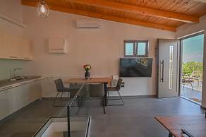 Villa Garifalia with Sauna & Hydromassage