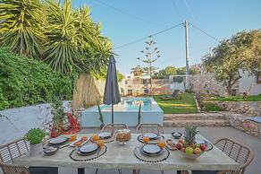 Villa Garifalia with Sauna & Hydromassage