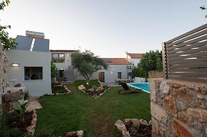 Villa Garifalia with Sauna & Hydromassage