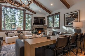 Gray Bear #86 4 Bedroom Home by RedAwning