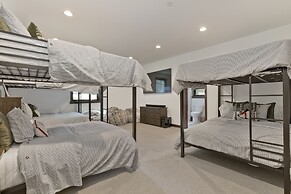 Gray Bear #86 4 Bedroom Home by RedAwning