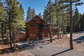 Gray Bear #86 4 Bedroom Home by RedAwning