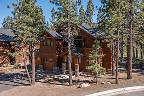 Gray Bear #86 4 Bedroom Home by RedAwning