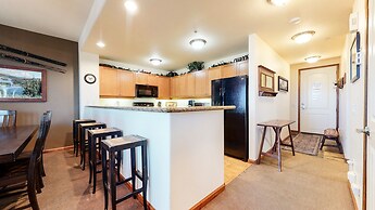 Eagle Run #114 2 Bedroom Condo by RedAwning