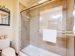 Eagle Run #114 2 Bedroom Condo by RedAwning