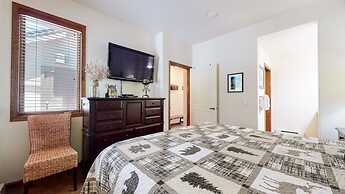 Eagle Run #114 2 Bedroom Condo by RedAwning