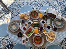 Aral Turkuaz Butik Otel