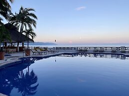 Costa Sur Resort by VRHost