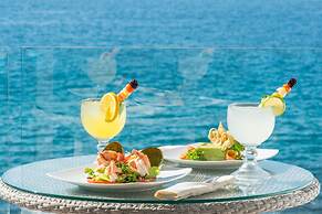 Costa Sur Resort by VRHost