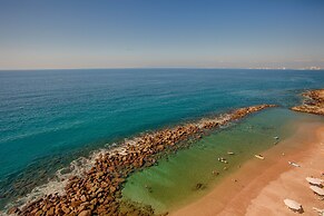 Costa Sur Resort by VRHost