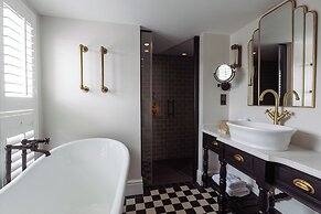 Regency House