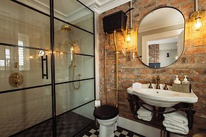 Regency House