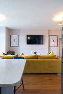Beachfront Escape & Wow Sea Views, Luxury Retreat