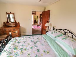 Rowlands House